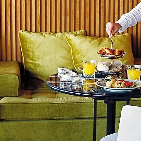 Hotel Memmo Principe Real, A Member Of Design Hotels 5*